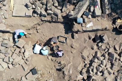 Aigai Antik Kenti'nde Demeter'e adanmış tapınak gün yüzüne çıkarılıyor