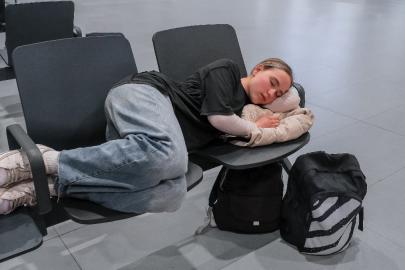 Seyahat etmek korkulu rüya olmasın: Jet lag etkisini azaltan 3 yöntem