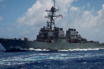 ABD destroyeri Venezuela balıkçı teknesine müdahale etti