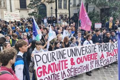 Ağır Borç Yükü Altındaki Fransa’da Sosyal Huzursuzluk Tırmanıyor