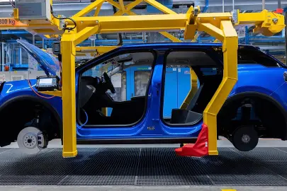 Almanya otomotiv sektörü krizde: Uzmanlara göre sorumluluk politikada