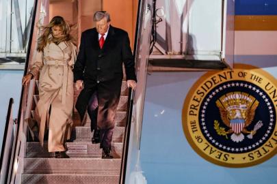 Donald Trump İngiltere'de: İkinci Resmi Ziyaret Protestolarla Başladı