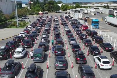 Gurbetçi Sezonunda Sınır Kapılarından 5 Milyona Yakın Yolcu Geçiş Yaptı