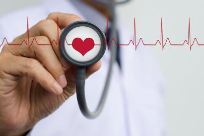 Kalp Çarpıntısının Altında Yatan 10 Önemli Neden