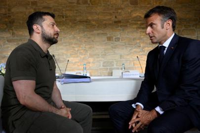 Macron: 26 ülke Ukrayna’ya güvence güçleri konuşlandırma taahhüdünde bulundu