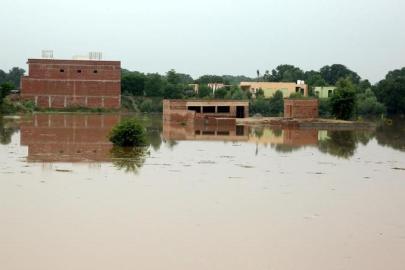 Pakistan’da Muson Felaketi: Bin Kişi Hayatını Kaybetti
