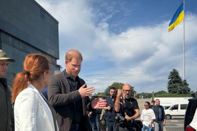 Prens Harry Kiev’de: Savaşın İzlerini Yerinde Gözlemledi