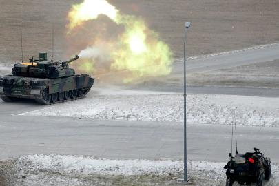 Şüpheli Dronelar Fransa’daki Askeri Üste Güvenlik Alarmı Yarattı