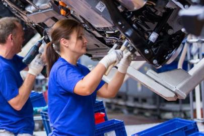 Almanya’da fabrika siparişleri zayıf dış taleple üst üste 4. ayda da azaldı