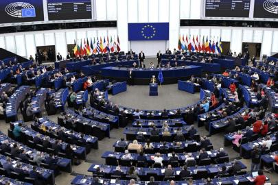 AP Üyelerinin Rus Duma ile Tartışmalı Görüşmesi Tepki Çekti