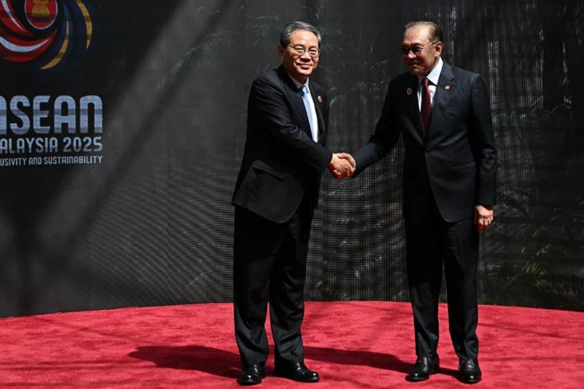 Çin ve ASEAN, ABD korumacılığına karşı güncellenmiş serbest ticaret anlaşmasını imzaladı