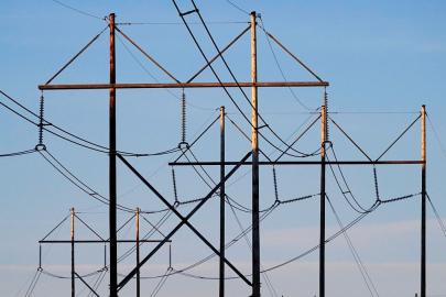 İspanya’da Yeni Elektrik Kesintisi Alarmı: Halk 72 Saatlik Hayatta Kalma Kitine Hazırlanıyor