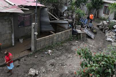 Meksika’daki Sel Felaketinde Can Kaybı 76’ya Yükseldi