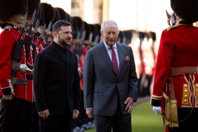 Zelenski, Kral Charles tarafından resmi törenle karşılandı