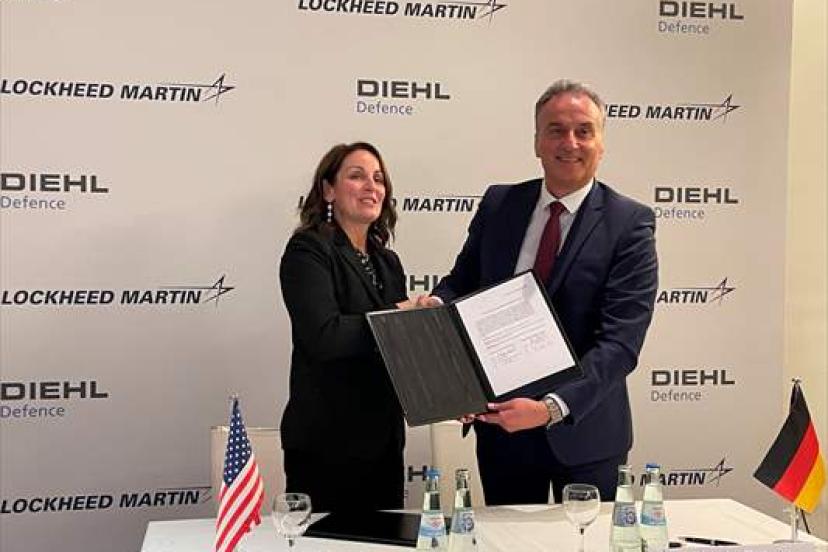ABD ve Alman Savunma Şirketleri Deniz Hava Savunması İçin İşbirliği Yapacak