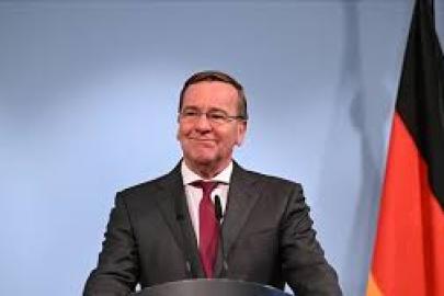 Almanya Savunma Bakanı Pistorius: “Ukrayna İçin Sahte Bir Barış Olmamalı”