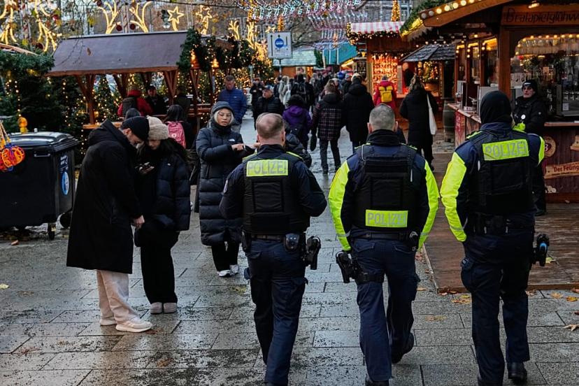 Almanya’da Noel pazarları sıkı güvenlik önlemleriyle açıldı