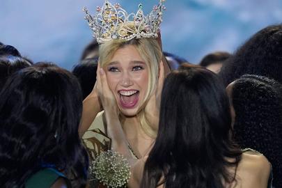 Çekyalı Natalie Puskinova, Miss Earth 2025 Tacını Taktı!