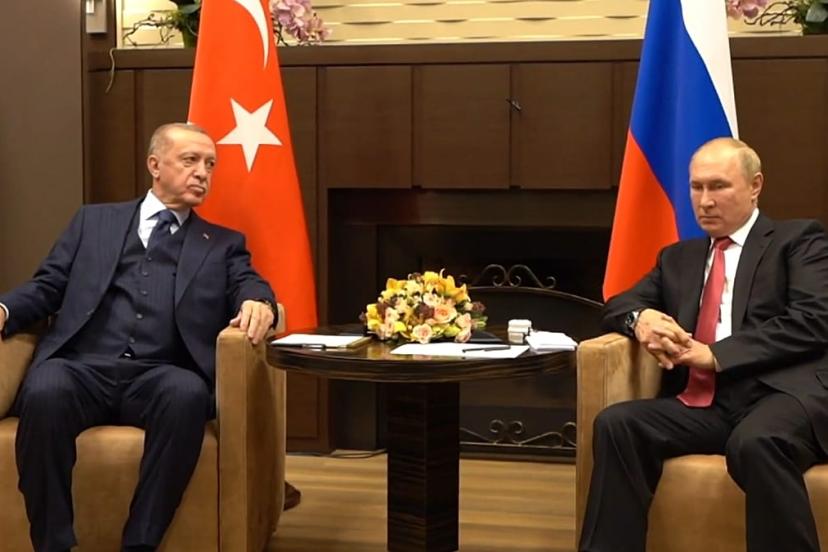 Erdoğan, Putin ile telefonda görüştü: “Barış planı” gündemde