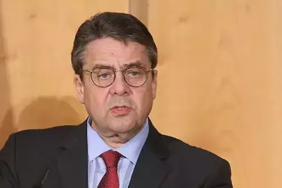 Eski Almanya Dışişleri Bakanı Gabriel: “ABD’nin Ukrayna Planı Değiştirilmeli”