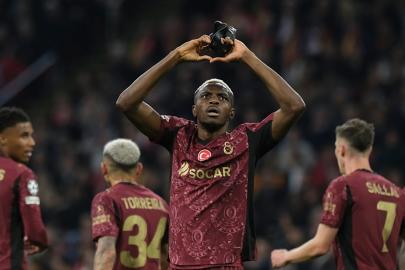 Galatasaray, Amsterdam’da tarih yazdı: Ajax’ı 3-0 mağlup etti!