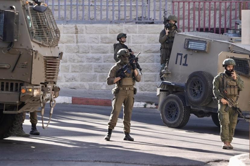 İsrail Ordusu Batı Şeria'da 15 Filistinliyi Gözaltına Aldı