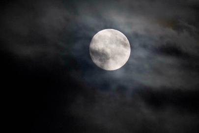 Kasım Ayında Gökyüzü Şöleni: Yılın En Parlak Süper Ay’ı Geliyor