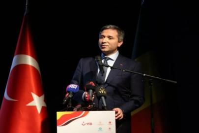 SETA Berlin’de “Türkiye” yuvarlak masa toplantısı düzenledi: Türkiye-Almanya ilişkileri masaya yatırıldı