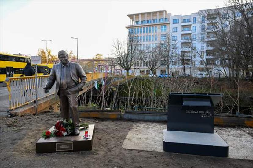 CDU Genel Merkezi Önünde Walter Lübcke Anıtı Açıldı