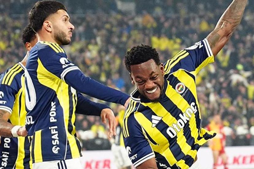 Fenerbahçe, Derbide Jhon Duran ile Uzatma Dakikalarında Puan Aldı