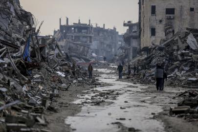 İsrail ordusu, Gazze'de 3'ü çocuk 5 Filistinliyi öldürdü