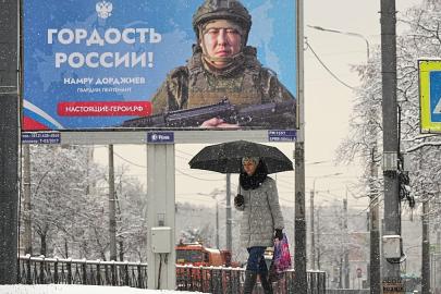 Rusya, bütçe sıkıntısı nedeniyle ölen askerlerin tazminat ödemelerini durdurdu