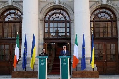 Zelenskiy Dublin’e inerken kaynağı belirsiz 5 drone tespit edildi