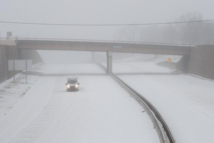 ABD'yi tarihi kar fırtınası vurdu. 3 kişi ölü bulundu, yüz binlerce eve elektrik verilemiyor