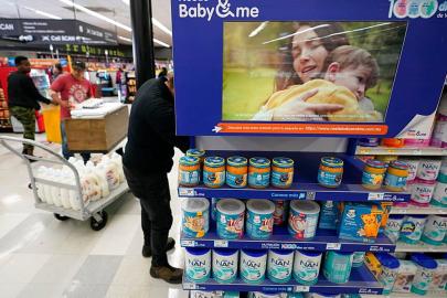 Bebek mamalarında küresel geri çağırma: Toksin alarmı sonrası Nestlé, Danone ve Lactalis geri çekti