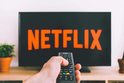 Dizi maratonu yalnızlığı artırıyor mu?