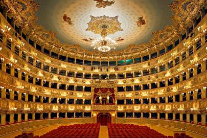 Ahmet Ertuğ’un 'Beyond the Vanishing Point' sergisi Venedik’te açılıyor