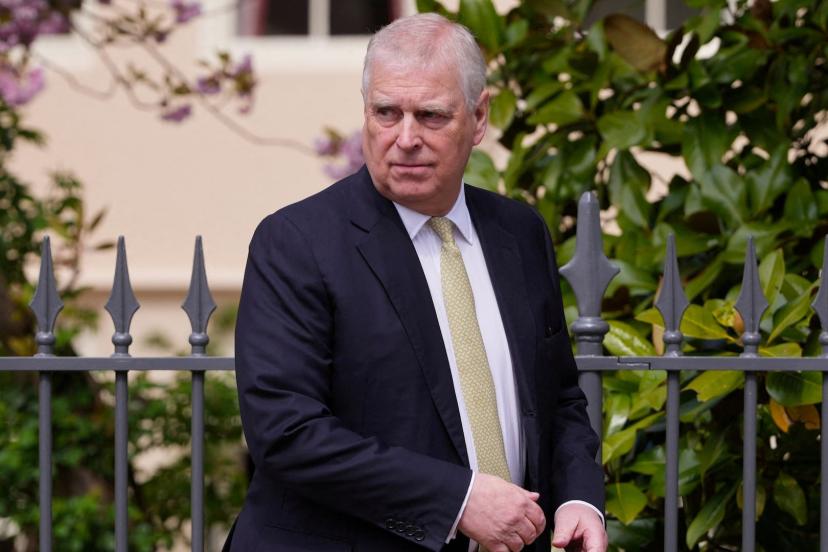 Epstein belgelerinde adı geçen eski prens, kraliyet konutundan da oldu