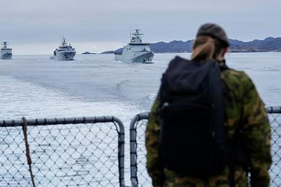 Eriyen buzlar, artan riskler: Avrupa ve NATO neden Arktik’i savunmak için yarışıyor?