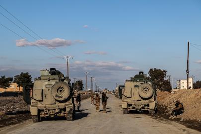 Irak Adalet Bakanı: Suriye'den 5 bin 46 DAEŞ tutuklusu getirildi