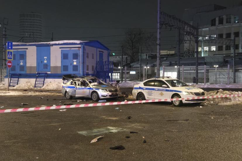 Moskova'da tren istasyonunda patlama. Bir polis öldü