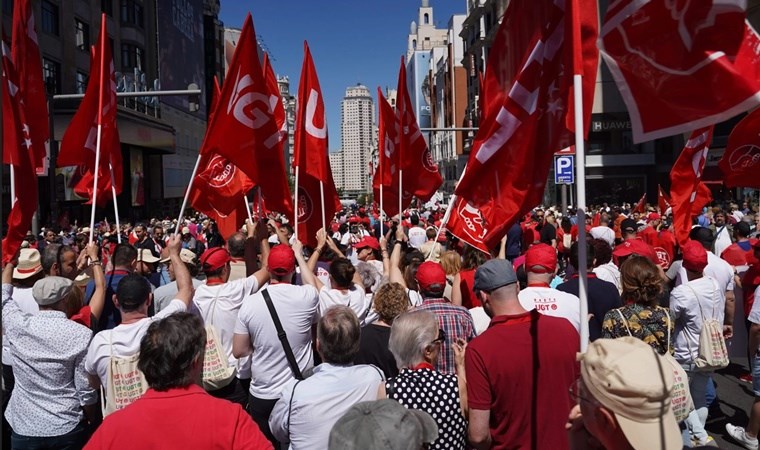 Dünya 1 Mayıs’ta Ayaktaydı: Emek, Adalet ve Demokrasi İçin Meydanlara!