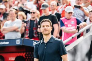 Xabi Alonso, Dortmund Maçı Öncesi Takımının Hazırlıklarını Yakından Takip Etti