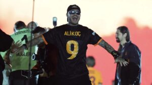 Mauro Icardi’den Ali Koç’a Gönderme: Şampiyonluk Kutlamasında Olay Forma!